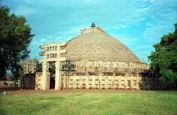 Madhyapradesh-Sanci-stupa.jpeg
